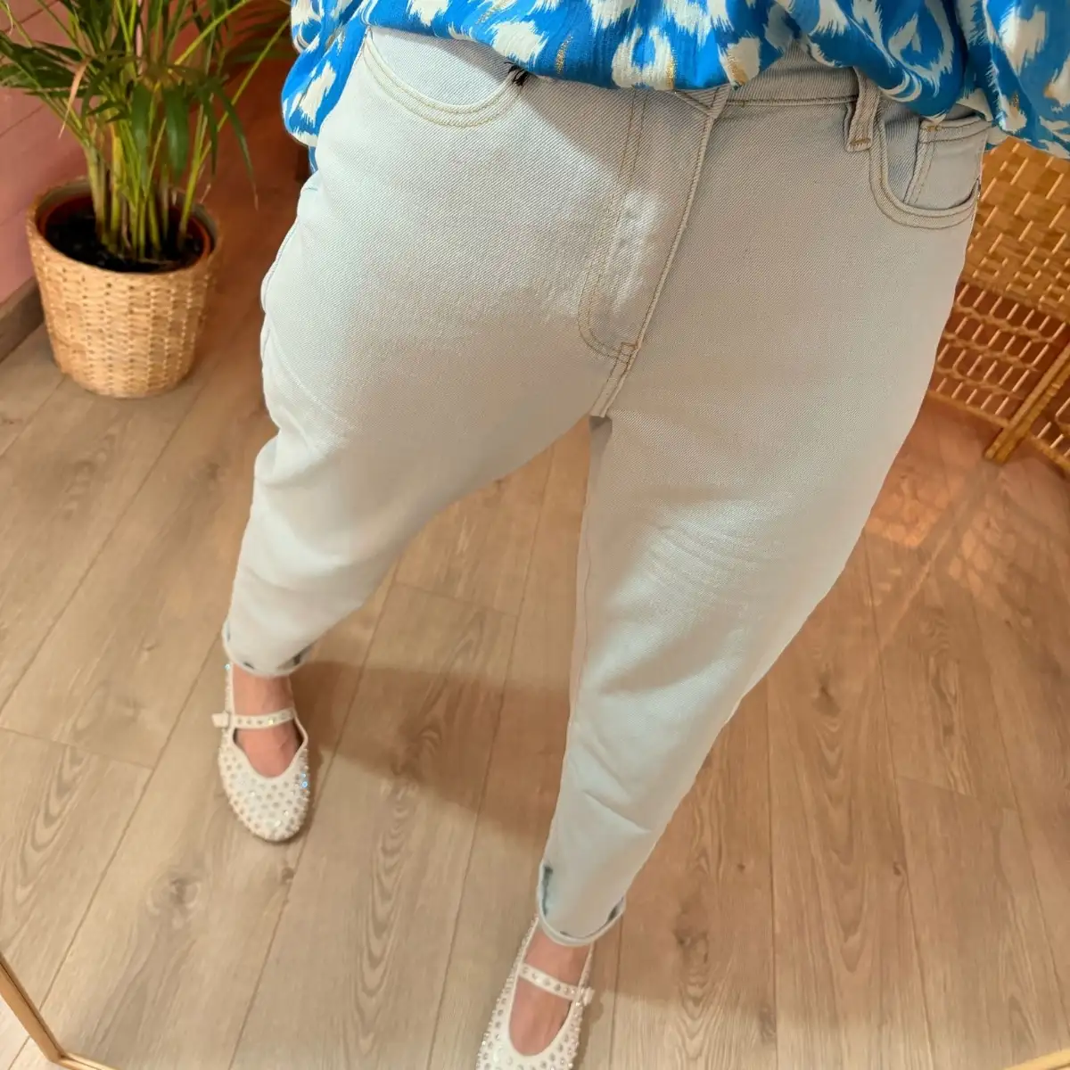 Jean Mum Ugo